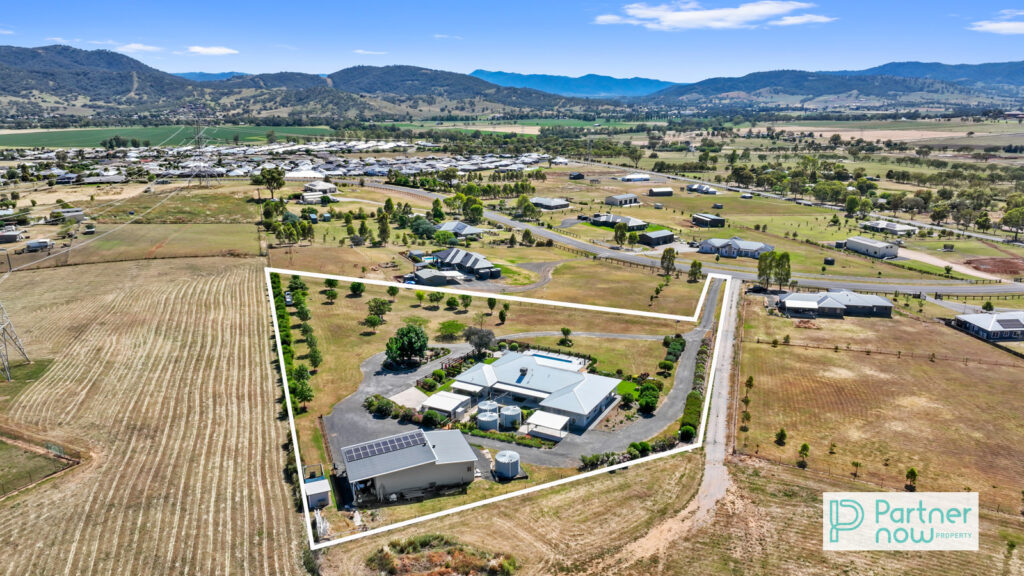 51 Falcon Drive, Tamworth - Thumbnail 3