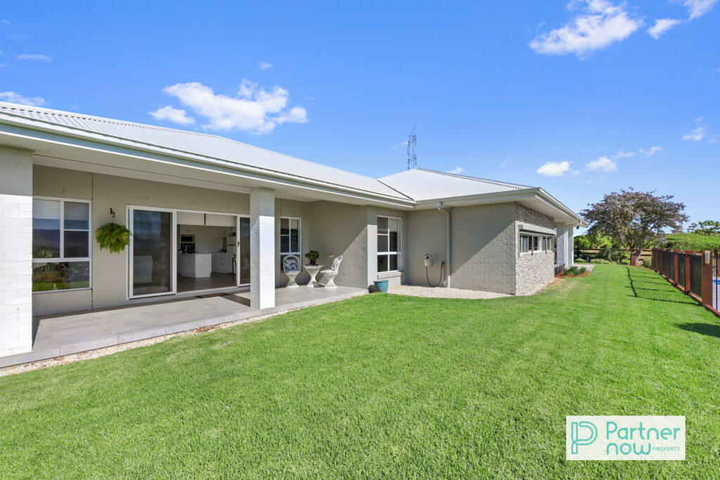 51 Falcon Drive, Tamworth - Thumbnail 4