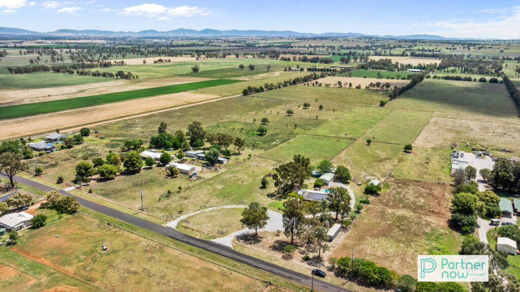 263 Meldorn Lane, Tamworth - Image 1