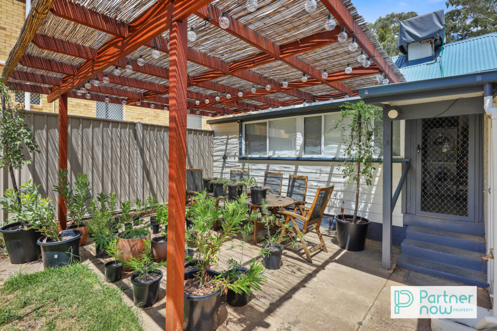 106 North Street, Tamworth - Thumbnail 2