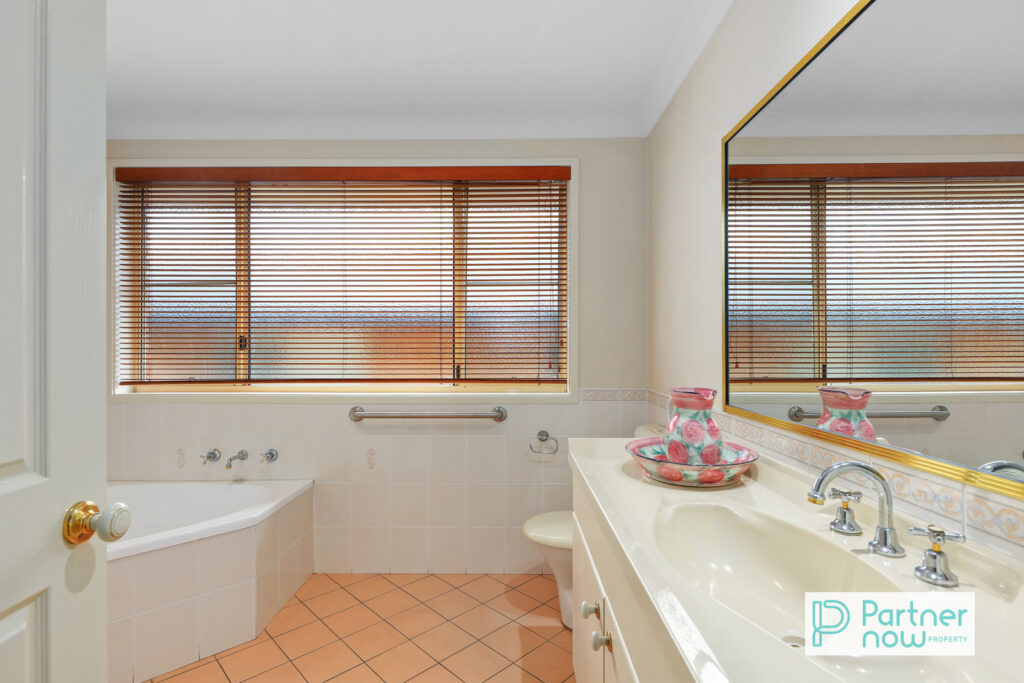 21 Overlanders Way, Tamworth - Thumbnail 8