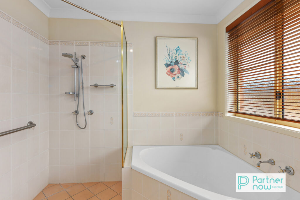 21 Overlanders Way, Tamworth - Thumbnail 7