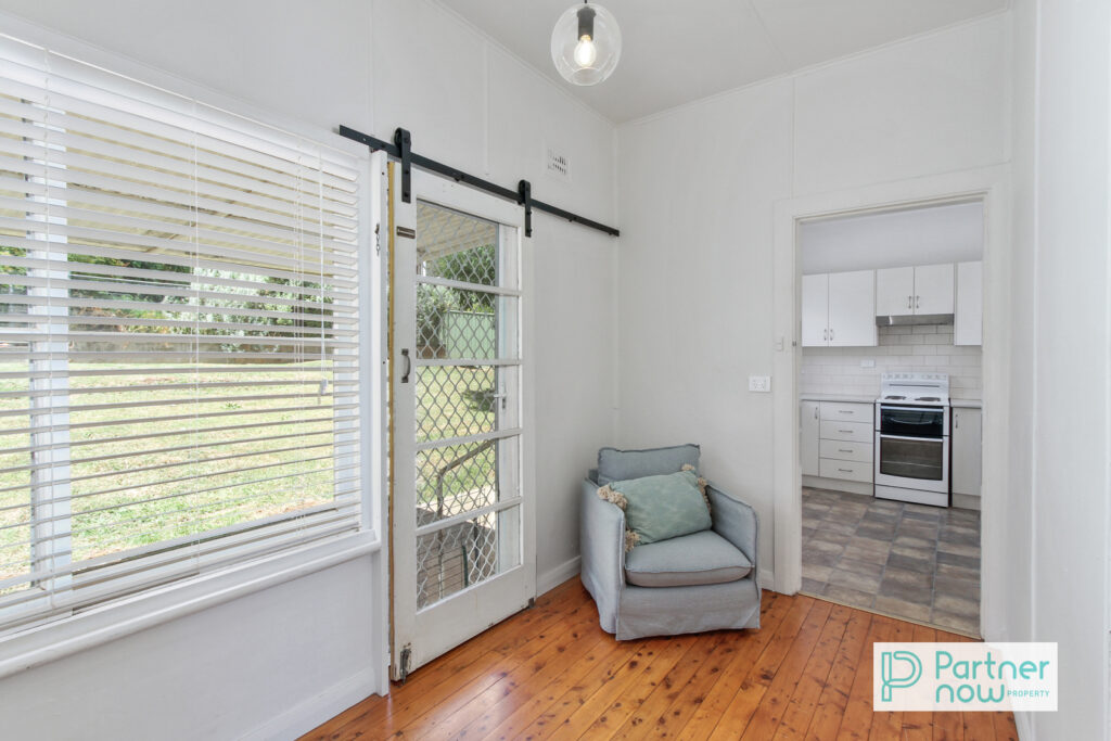 12 Burnside Avenue, Tamworth - Thumbnail 6