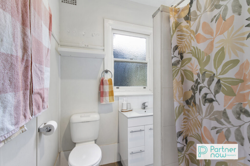 12 Burnside Avenue, Tamworth - Thumbnail 2