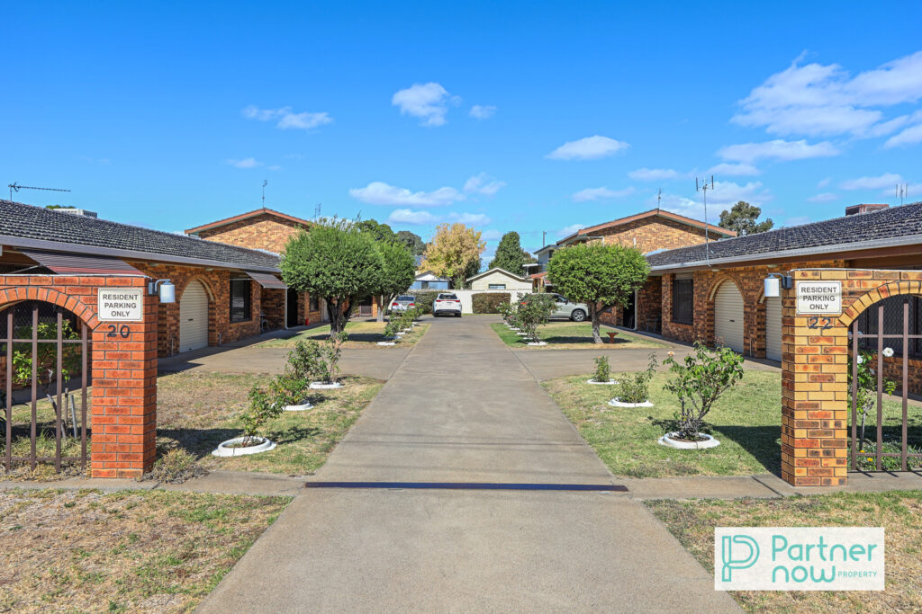 4/20 Anne Street, Tamworth - Image 1