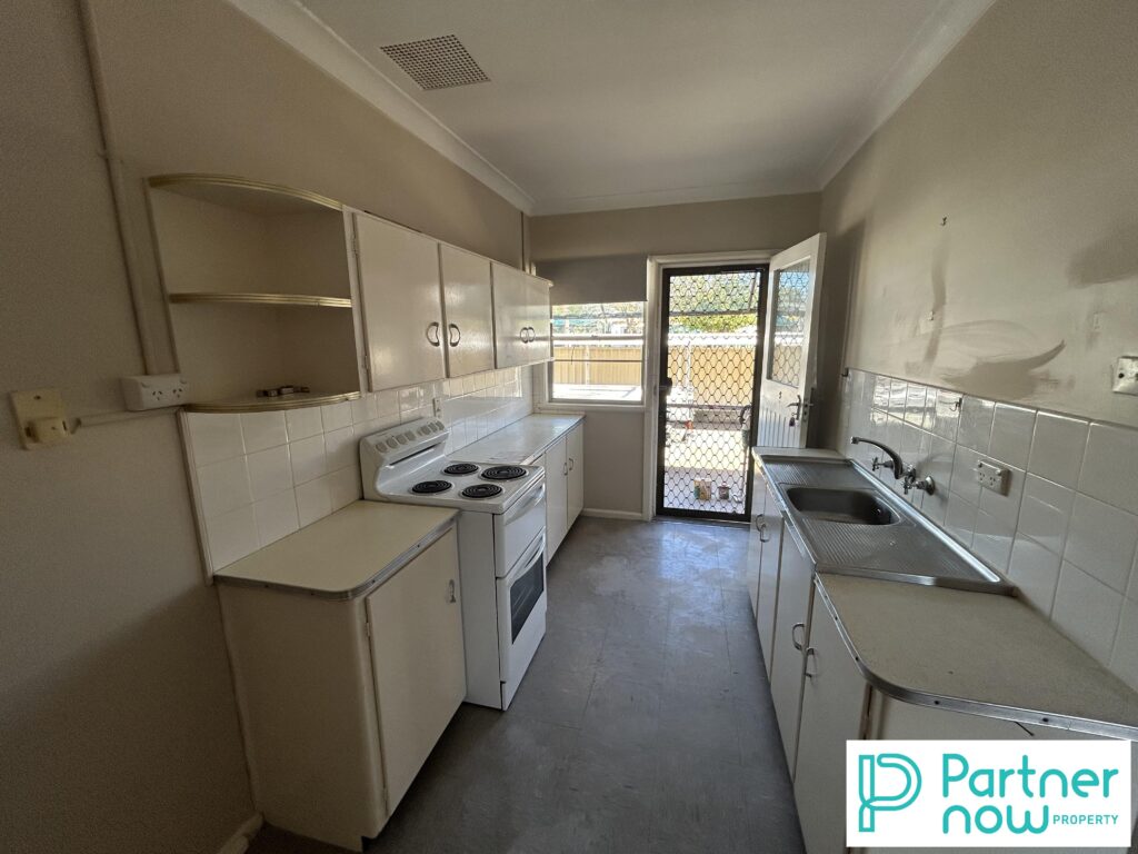 4/36 Baird Crescent, Tamworth - Thumbnail 4