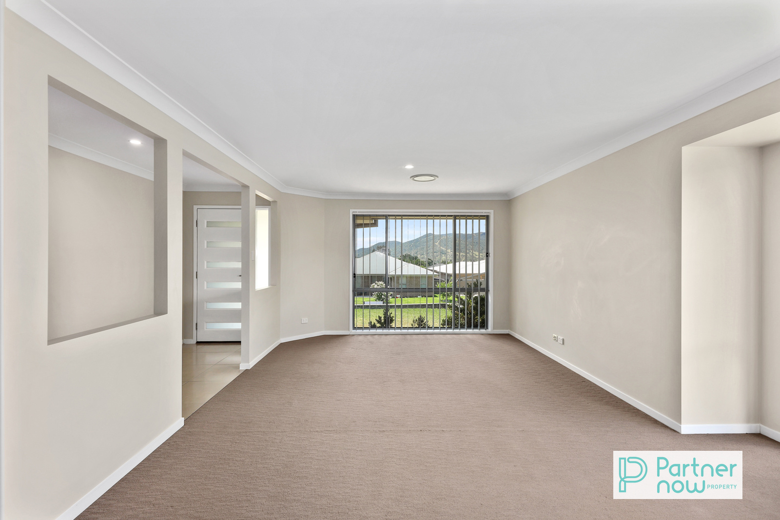 11 Bellbird Street, TAMWORTH NSW 2340, Tamworth - Thumbnail 2