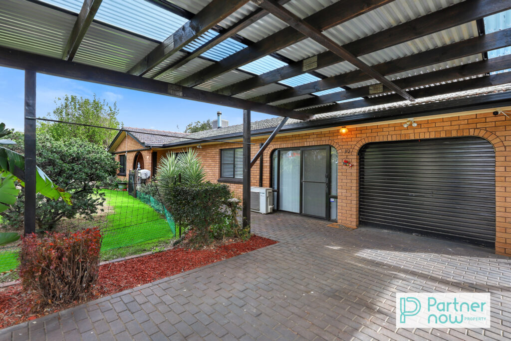 32 Waree Drive, Tamworth - Image 1