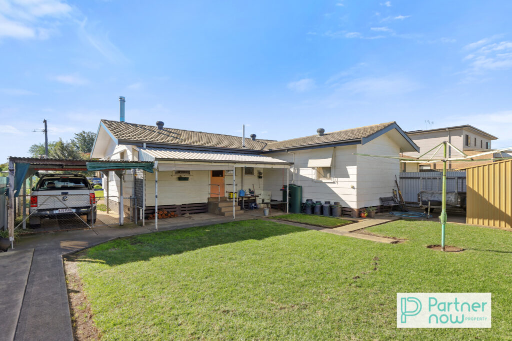 12 Bourne Street, Tamworth - Image 1