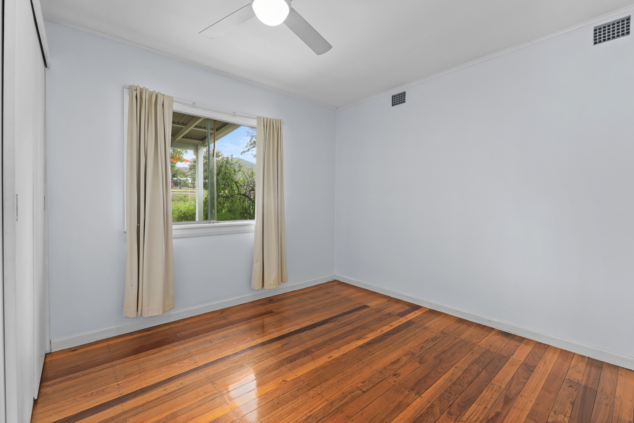 13 Napier Street, Tamworth - Image 1