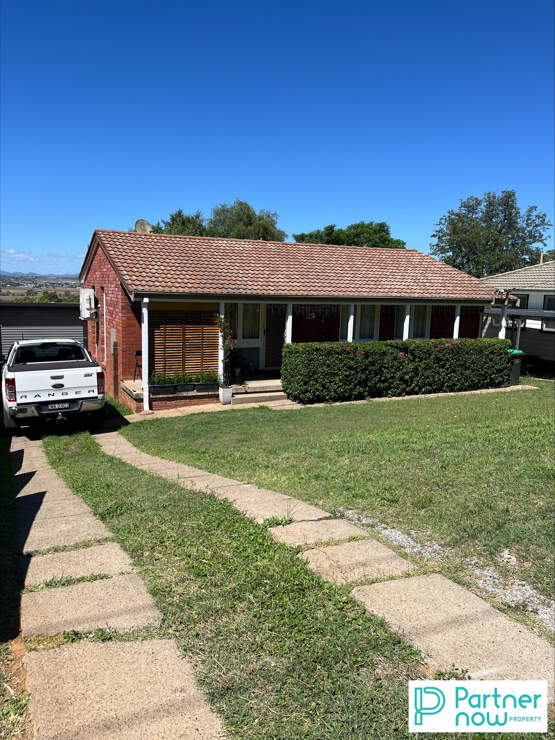 29 Mountview Crescent, TAMWORTH NSW 2340, Tamworth - Thumbnail 2