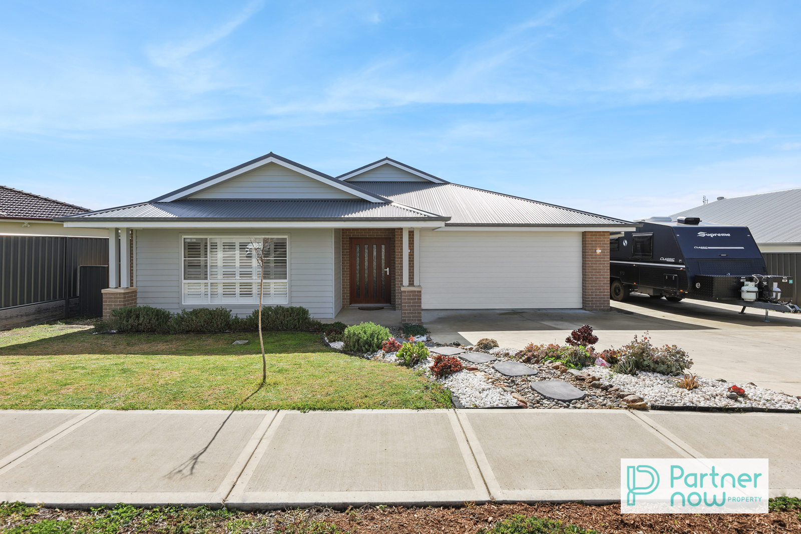 16 Evesham Circuit, TAMWORTH NSW 2340